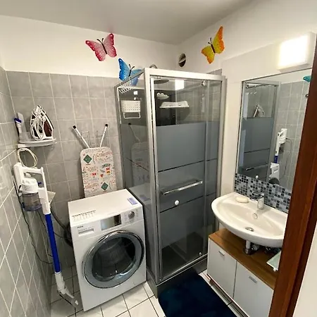 Lägenhet Sympa 6p Avec Garage Et Terrasse Ensoleillee Et Spacieuse A 25m De La Westende